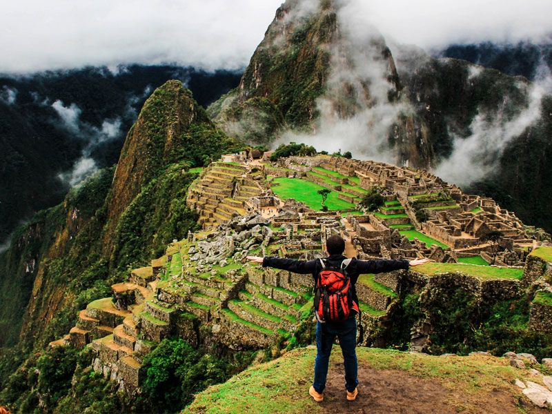 Tour Machu Picchu en Bus 2 Días / 1 Noche + Tren Retorno Ollantaytambo