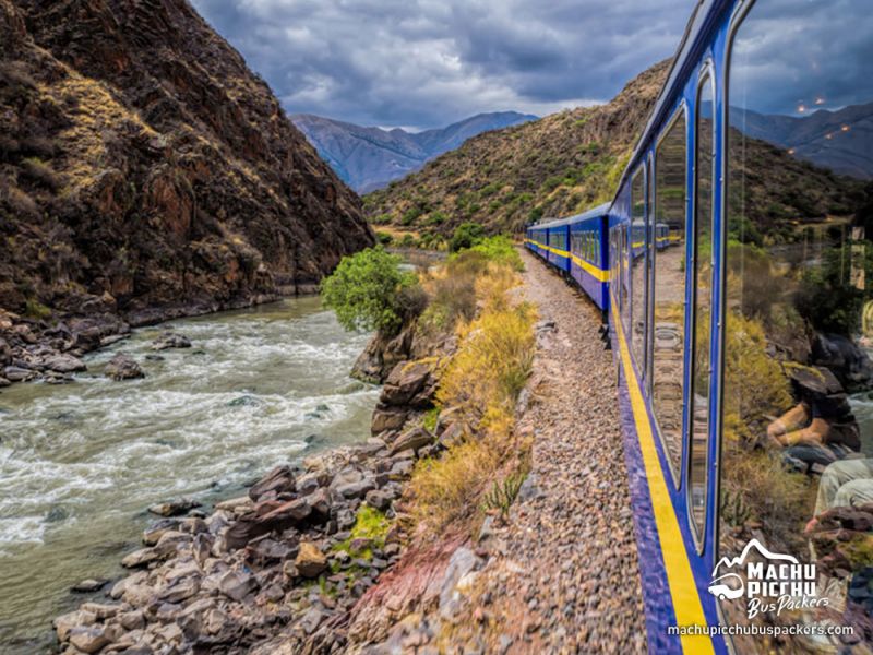 Tour Super Valle Sagrado Conexión Machu Picchu por Tren 2 Días y 1 Noche